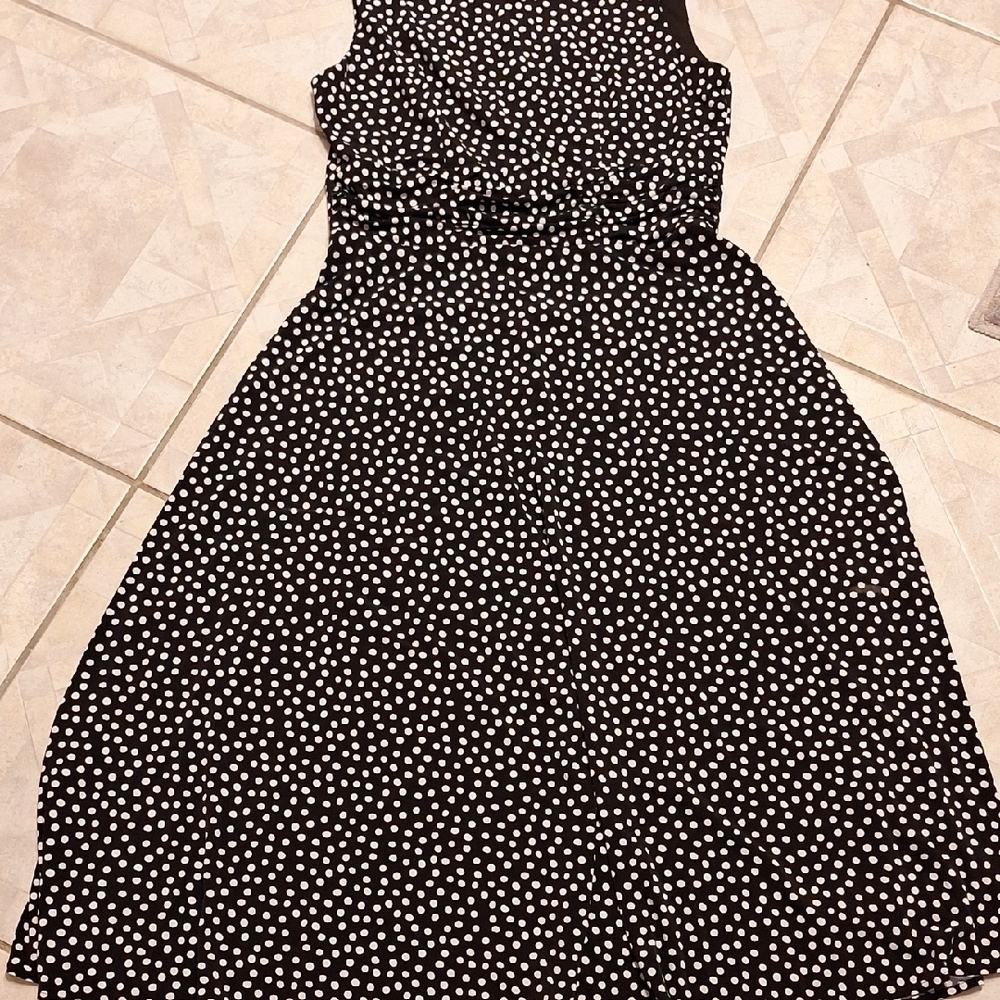 y Dressbarn Stretch Midi Length Sleeveless Zipper Dress 16
